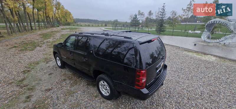 Позашляховик / Кросовер Chevrolet Suburban 2013 в Богородчанах