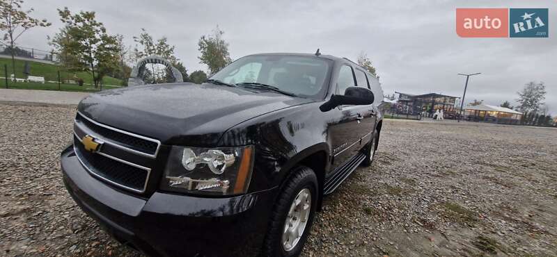 Позашляховик / Кросовер Chevrolet Suburban 2013 в Богородчанах
