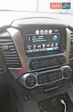 Внедорожник / Кроссовер Chevrolet Suburban 2017 в Ровно