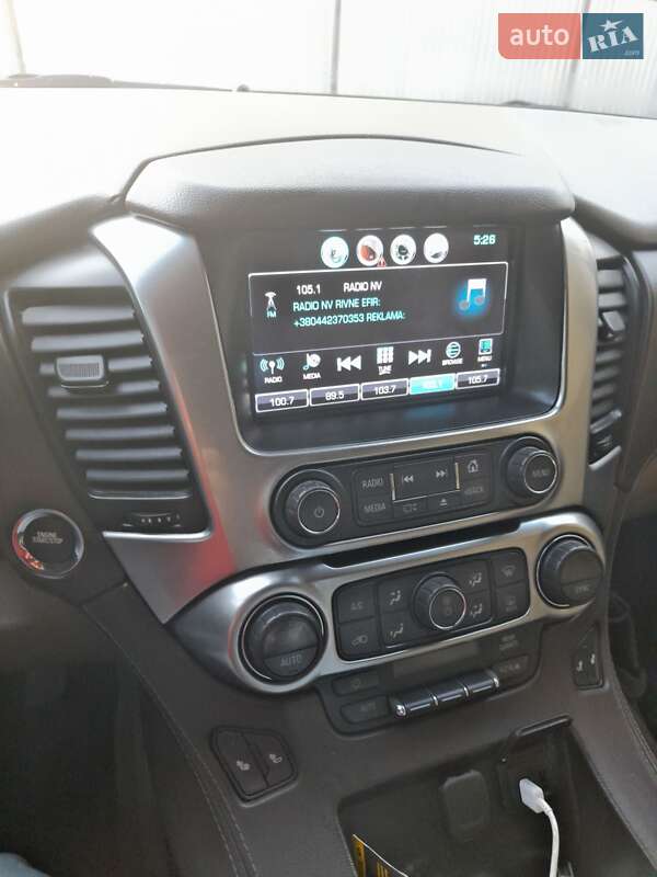 Позашляховик / Кросовер Chevrolet Suburban 2017 в Рівному