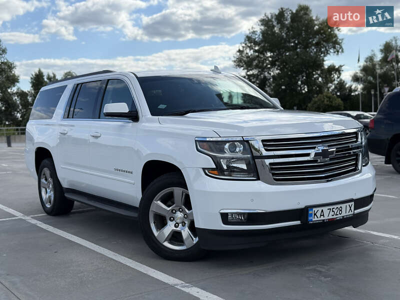 Внедорожник / Кроссовер Chevrolet Suburban 2017 в Киеве фото 3 Внедорожник / Кроссовер Chevrolet Suburban 2017 в Киеве