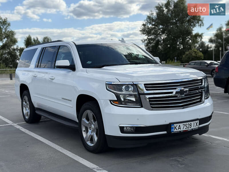Внедорожник / Кроссовер Chevrolet Suburban 2017 в Киеве фото 7 Внедорожник / Кроссовер Chevrolet Suburban 2017 в Киеве