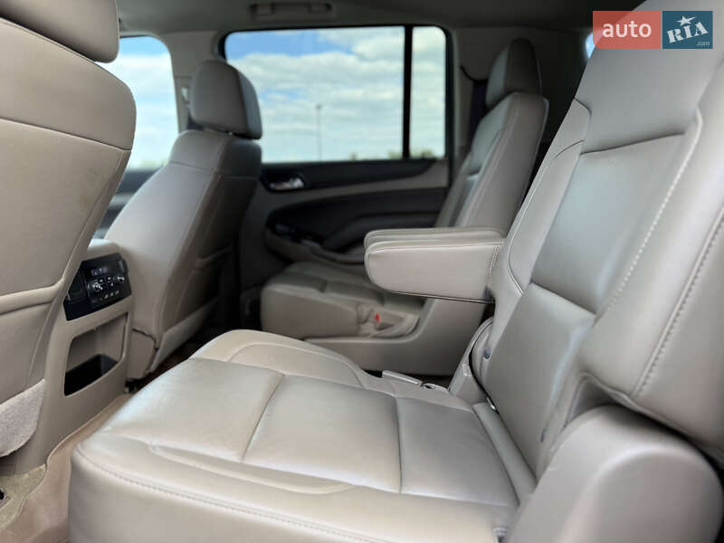 Внедорожник / Кроссовер Chevrolet Suburban 2017 в Киеве фото 22 Внедорожник / Кроссовер Chevrolet Suburban 2017 в Киеве