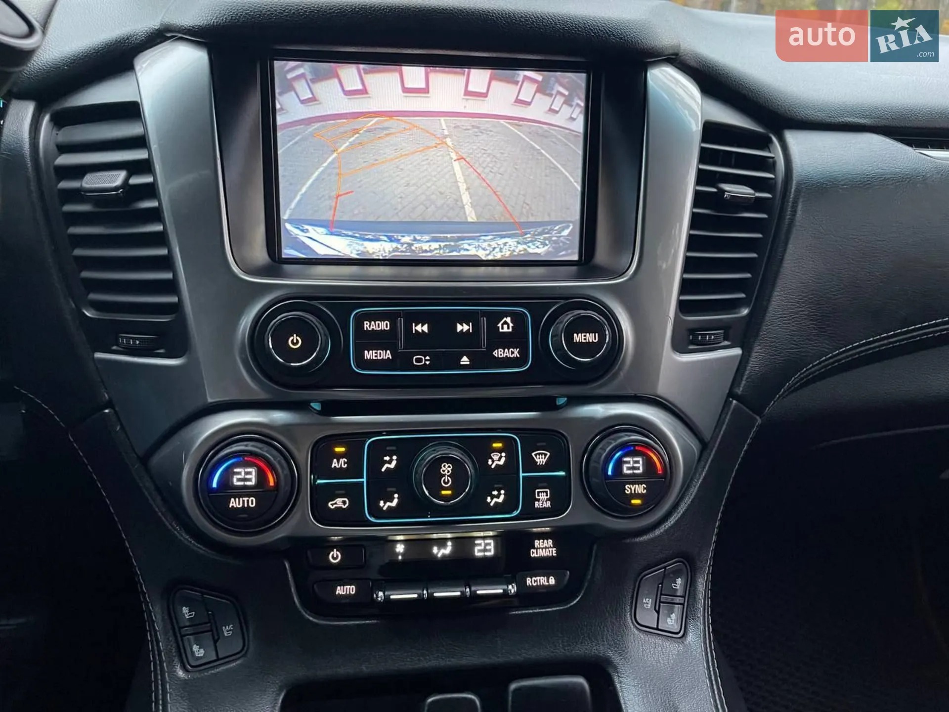 2015 Chevrolet Suburban - мініатюра 8