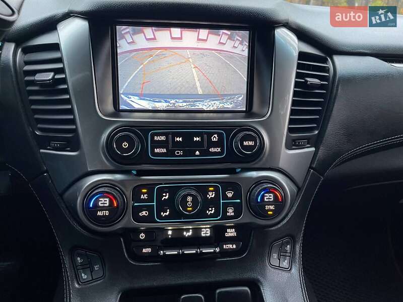 Внедорожник / Кроссовер Chevrolet Suburban 2015 в Буче