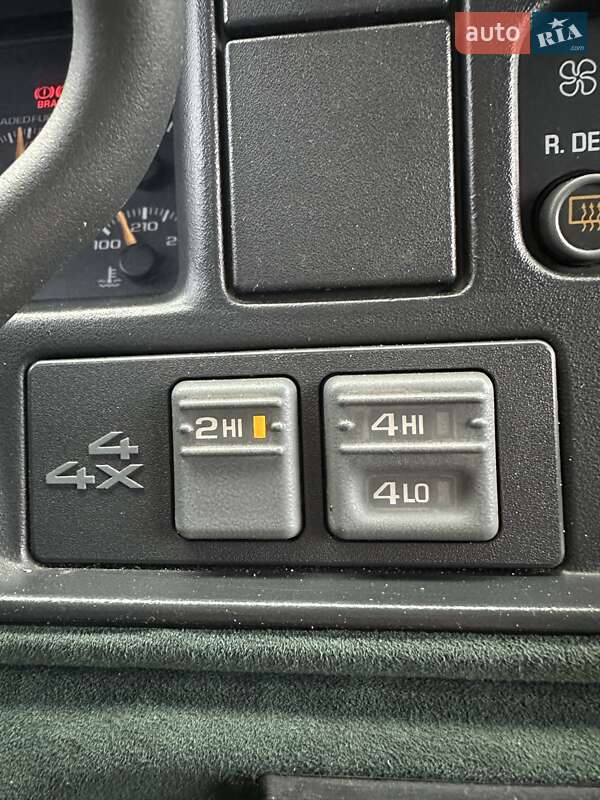 Внедорожник / Кроссовер Chevrolet Suburban 1997 в Белогородке фото 38 Внедорожник / Кроссовер Chevrolet Suburban 1997 в Белогородке