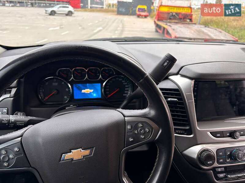 Внедорожник / Кроссовер Chevrolet Suburban 2016 в Киеве фото 13 Внедорожник / Кроссовер Chevrolet Suburban 2016 в Киеве