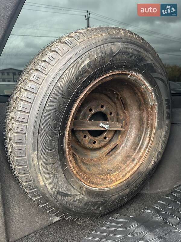 Внедорожник / Кроссовер Chevrolet Suburban 1997 в Белогородке