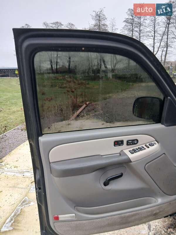 Внедорожник / Кроссовер Chevrolet Suburban 2000 в Львове фото 12 Внедорожник / Кроссовер Chevrolet Suburban 2000 в Львове