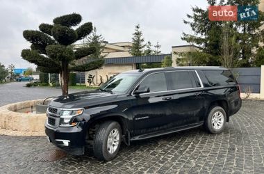 Позашляховик / Кросовер Chevrolet Suburban 2016 в Львові