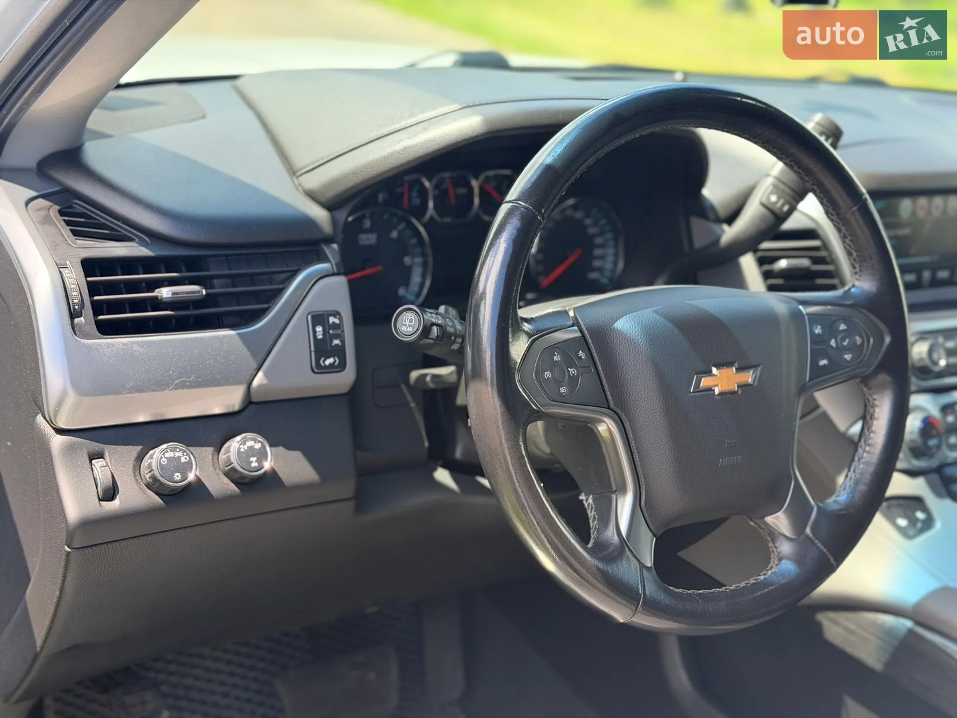 2019 Chevrolet Suburban - мініатюра 16