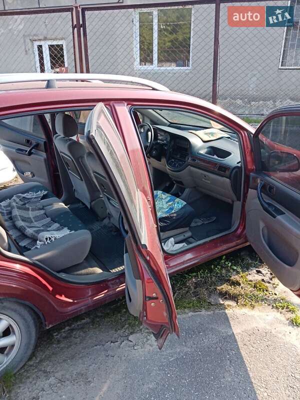 Мінівен Chevrolet Tacuma 2006 в Калуші