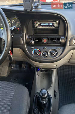Минивэн Chevrolet Tacuma 2006 в 