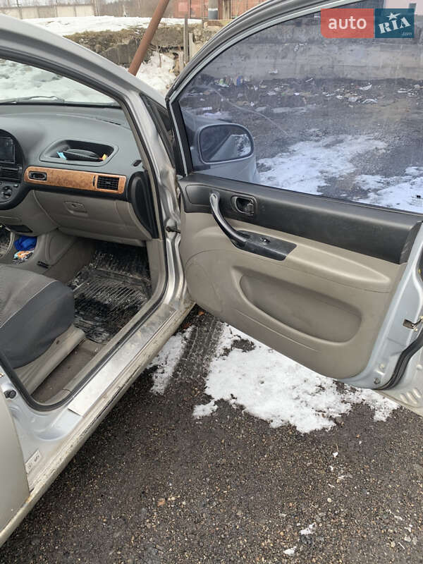 Универсал Chevrolet Tacuma 2005 в Полонном