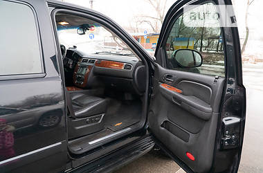 Внедорожник / Кроссовер Chevrolet Tahoe 2007 в Киеве