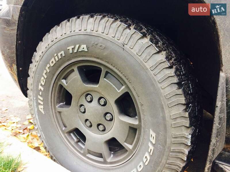 Внедорожник / Кроссовер Chevrolet Tahoe 2006 в Киеве