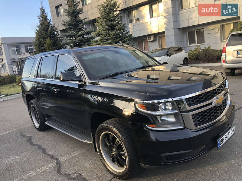 Внедорожник / Кроссовер Chevrolet Tahoe 2017 в Киеве