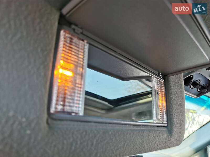 Позашляховик / Кросовер Chevrolet Tahoe 2000 в Києві