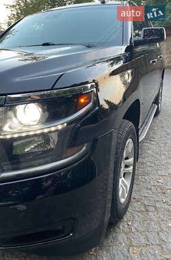 Внедорожник / Кроссовер Chevrolet Tahoe 2015 в 