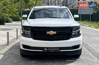 Позашляховик / Кросовер Chevrolet Tahoe 2014 в 