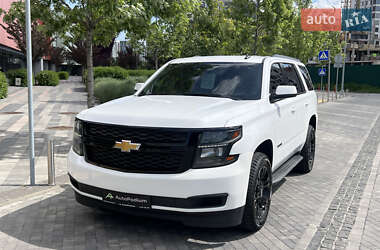 Позашляховик / Кросовер Chevrolet Tahoe 2014 в 