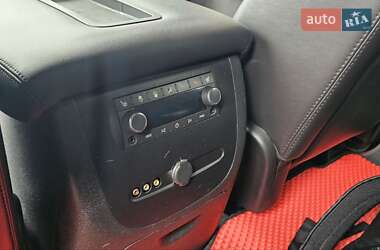 Внедорожник / Кроссовер Chevrolet Tahoe 2008 в 