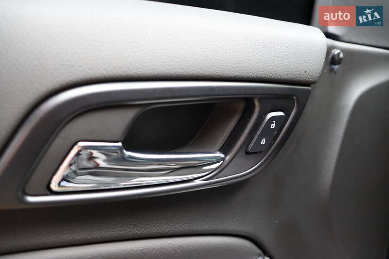 Внедорожник / Кроссовер Chevrolet Tahoe 2018 в Львове