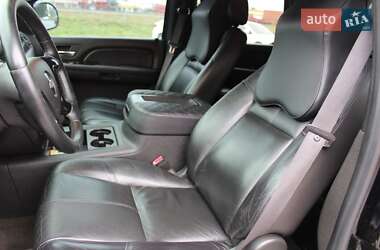Внедорожник / Кроссовер Chevrolet Tahoe 2008 в 