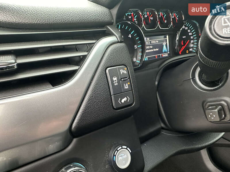 Позашляховик / Кросовер Chevrolet Tahoe 2015 в Києві фото 16 Позашляховик / Кросовер Chevrolet Tahoe 2015 в Києві