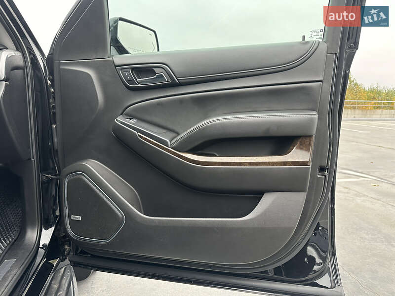 Позашляховик / Кросовер Chevrolet Tahoe 2015 в Києві фото 44 Позашляховик / Кросовер Chevrolet Tahoe 2015 в Києві
