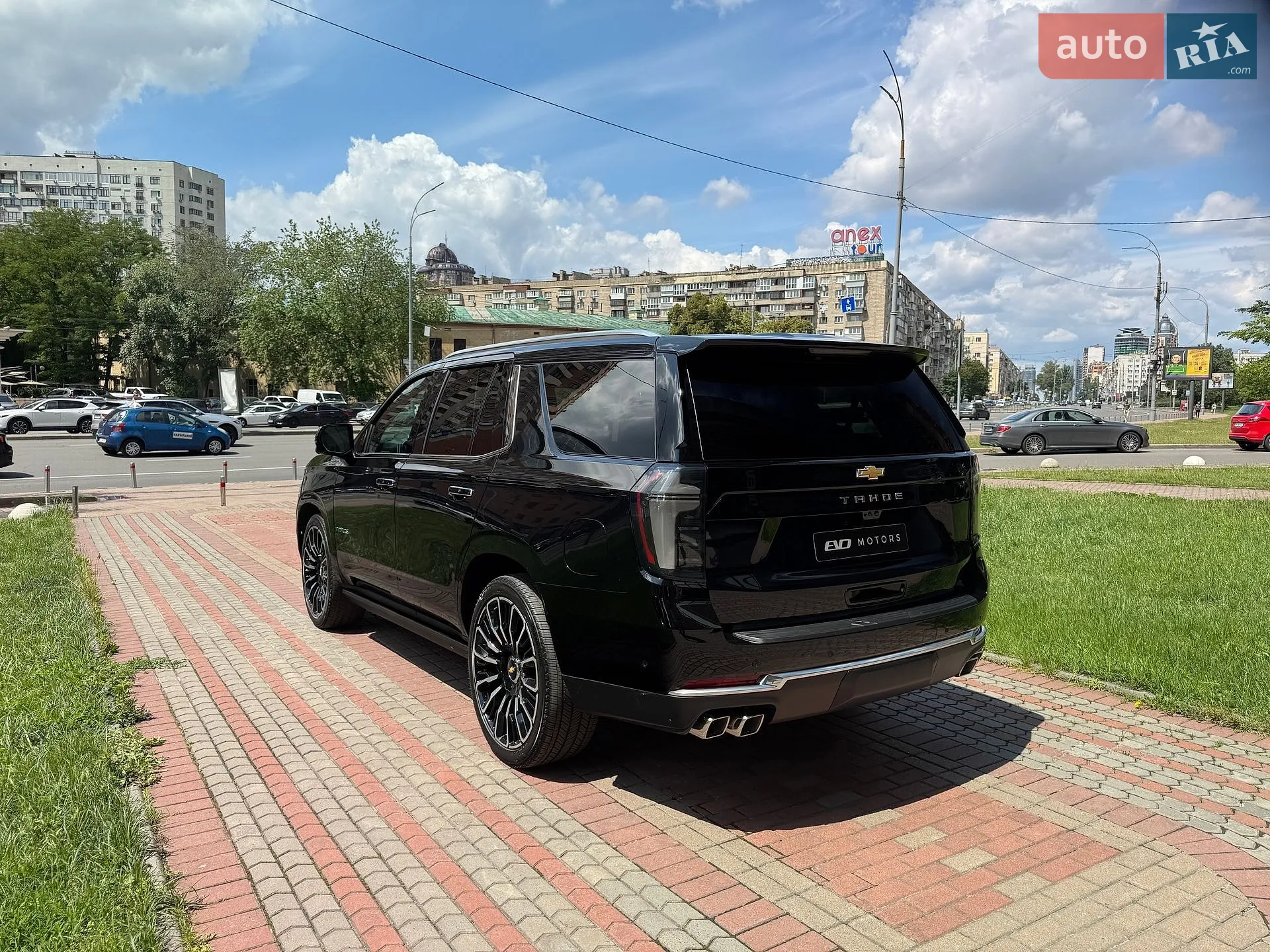 2026 Chevrolet Tahoe - мініатюра 13