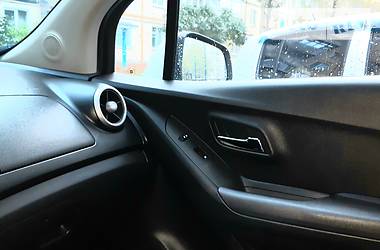 Позашляховик / Кросовер Chevrolet Tracker 2014 в Дніпрі