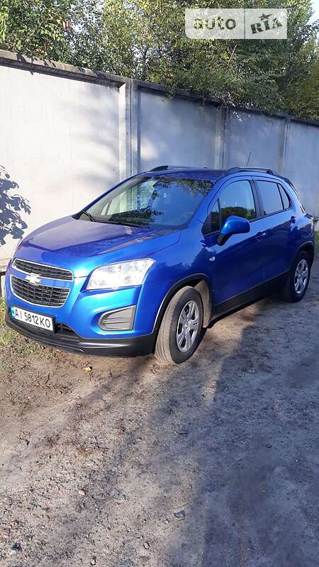 Позашляховик / Кросовер Chevrolet Tracker 2013 в Києві
