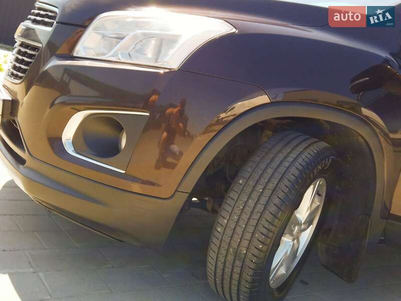 Внедорожник / Кроссовер Chevrolet Tracker 2014 в Каменец-Подольском