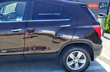 Внедорожник / Кроссовер Chevrolet Tracker 2014 в Каменец-Подольском
