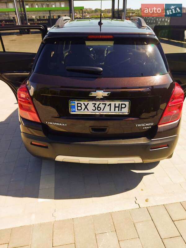 Внедорожник / Кроссовер Chevrolet Tracker 2014 в Каменец-Подольском