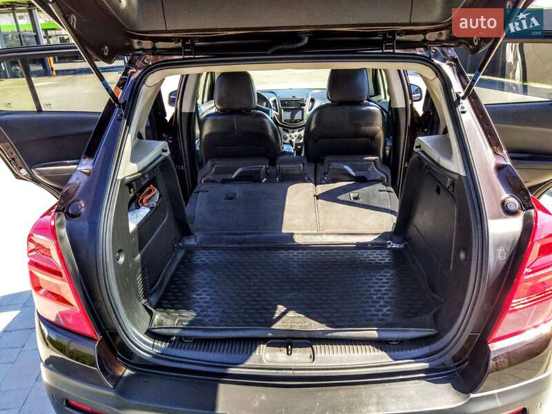 Внедорожник / Кроссовер Chevrolet Tracker 2014 в Каменец-Подольском