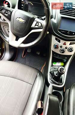 Внедорожник / Кроссовер Chevrolet Tracker 2014 в Каменец-Подольском