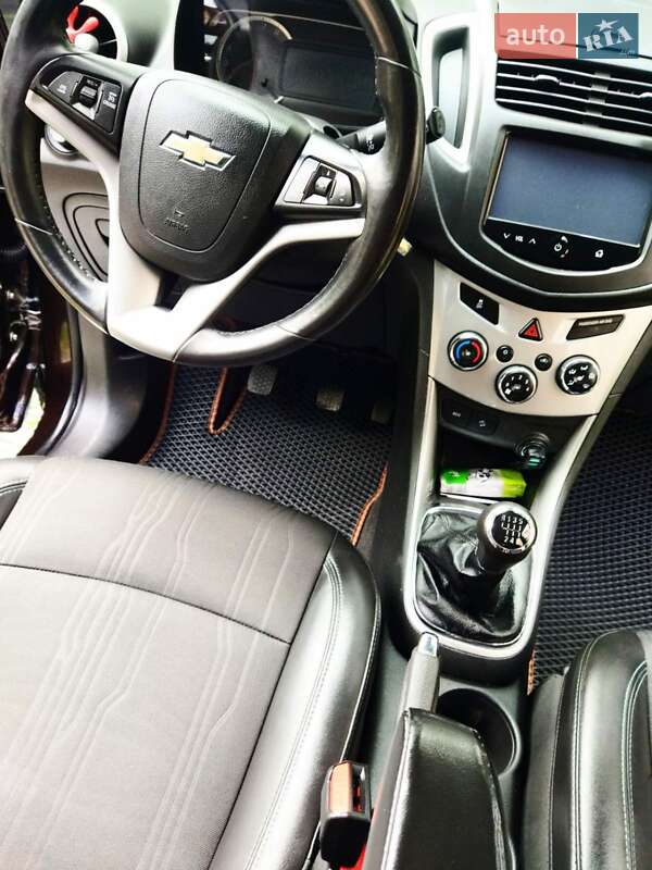 Внедорожник / Кроссовер Chevrolet Tracker 2014 в Каменец-Подольском