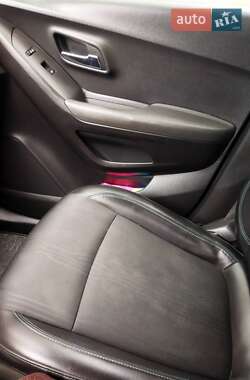 Внедорожник / Кроссовер Chevrolet Tracker 2014 в Каменец-Подольском