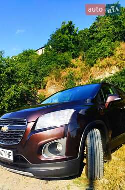 Внедорожник / Кроссовер Chevrolet Tracker 2014 в Каменец-Подольском