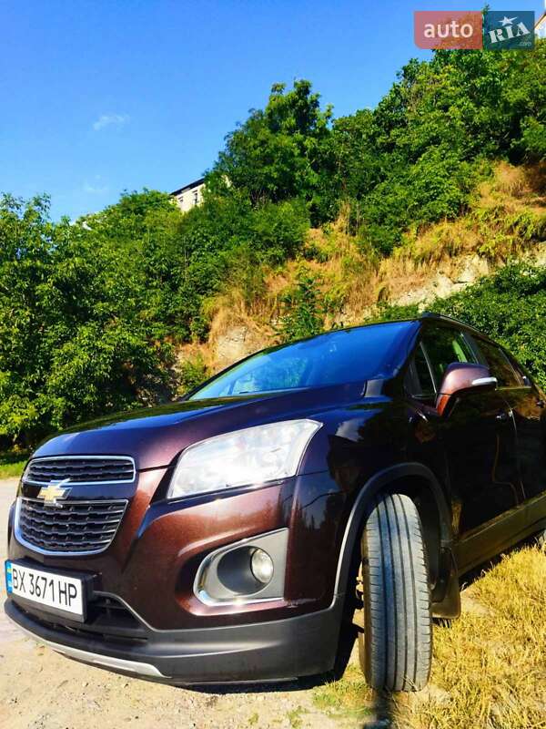 Внедорожник / Кроссовер Chevrolet Tracker 2014 в Каменец-Подольском