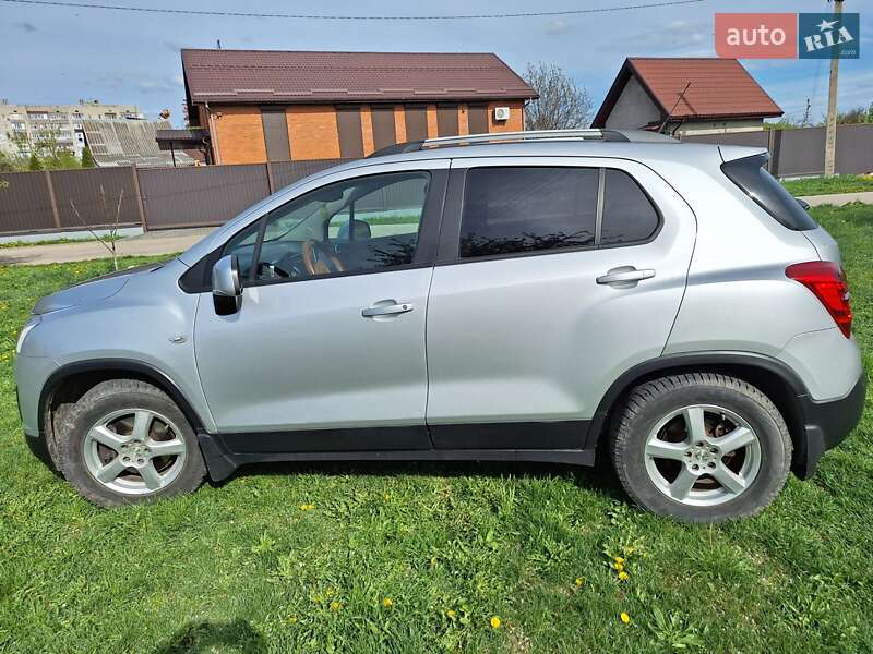 Внедорожник / Кроссовер Chevrolet Tracker 2014 в Сумах