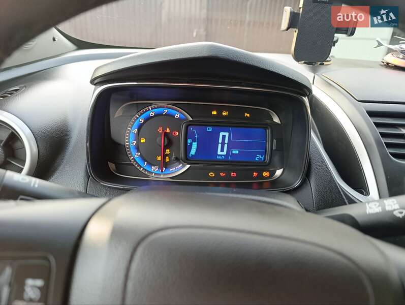 Внедорожник / Кроссовер Chevrolet Tracker 2016 в Жашкове