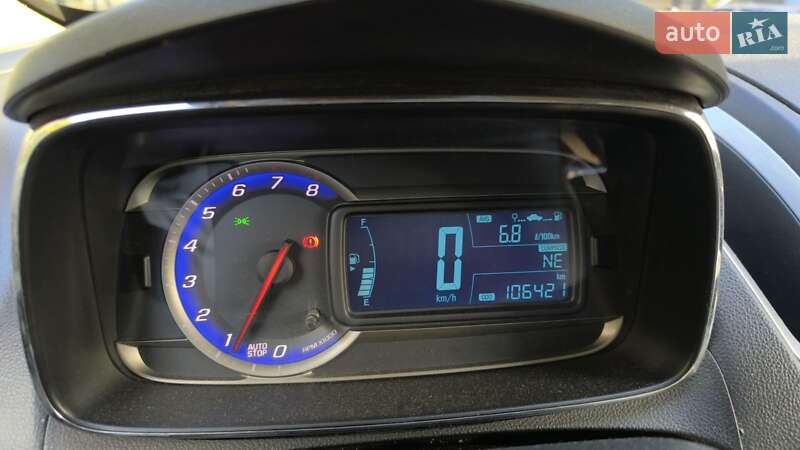 Внедорожник / Кроссовер Chevrolet Tracker 2013 в Кривом Роге
