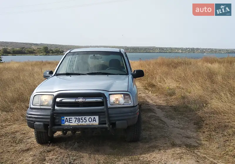 Chevrolet Tracker 2000