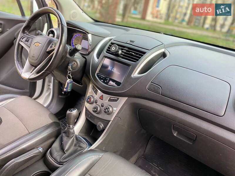 Внедорожник / Кроссовер Chevrolet Tracker 2014 в Харькове