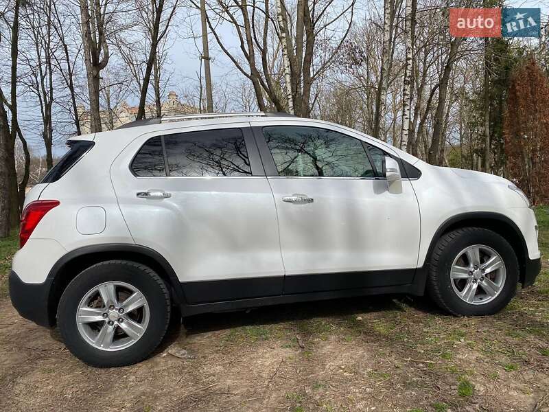 Внедорожник / Кроссовер Chevrolet Tracker 2014 в Харькове