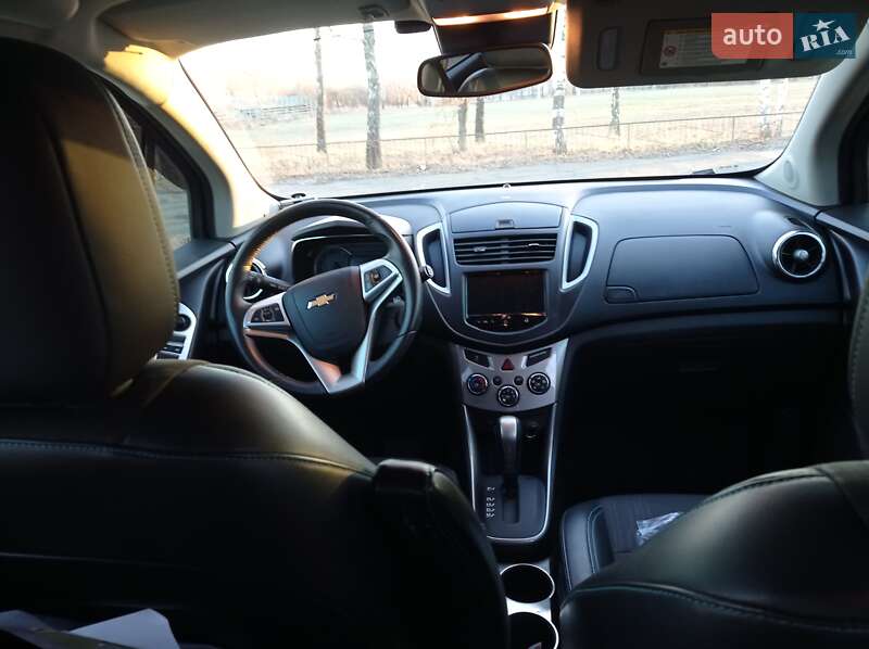 Внедорожник / Кроссовер Chevrolet Tracker 2013 в Киеве