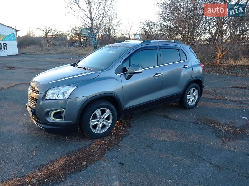 Внедорожник / Кроссовер Chevrolet Tracker 2013 в Киеве